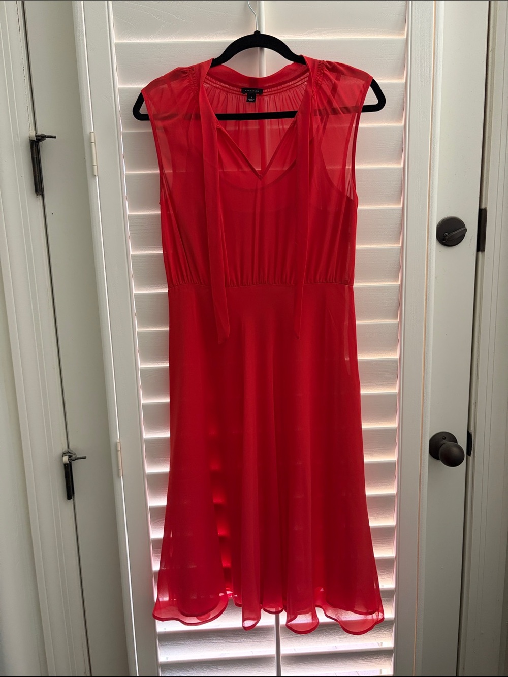 Ann Taylor Size 2 Red Orange Sleeveless Tie-Neck Midi Dress